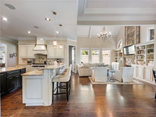 2051 Skybrooke Court, Hoschton, GA 30548