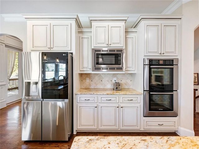 2051 Skybrooke Court, Hoschton, GA 30548