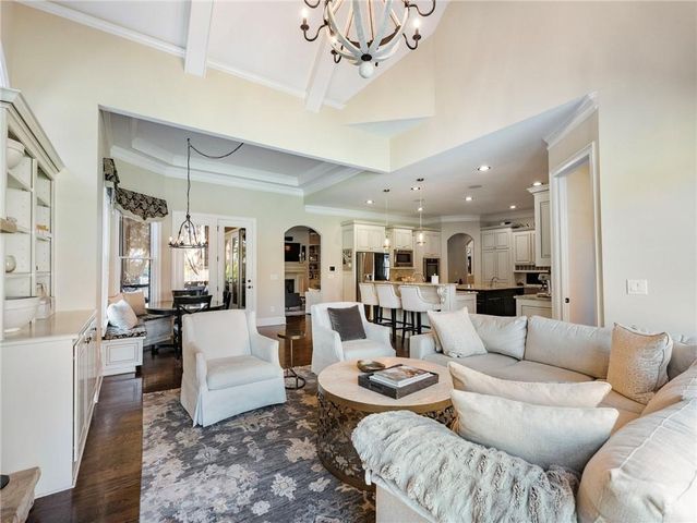 2051 Skybrooke Court, Hoschton, GA 30548