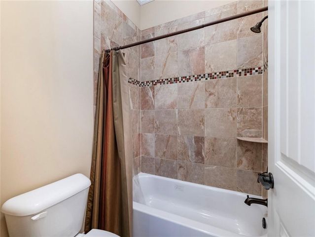 2051 Skybrooke Court, Hoschton, GA 30548