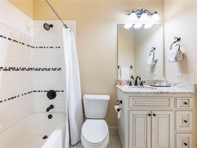 2051 Skybrooke Court, Hoschton, GA 30548