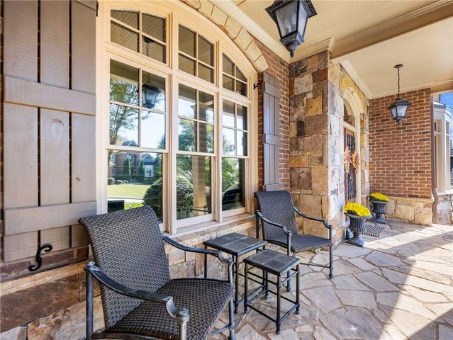 2051 Skybrooke Court, Hoschton, GA 30548