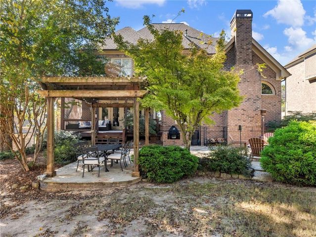 2051 Skybrooke Court, Hoschton, GA 30548