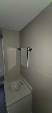 140 School Street, Bristol, NH 03222