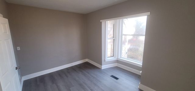140 School Street, Bristol, NH 03222