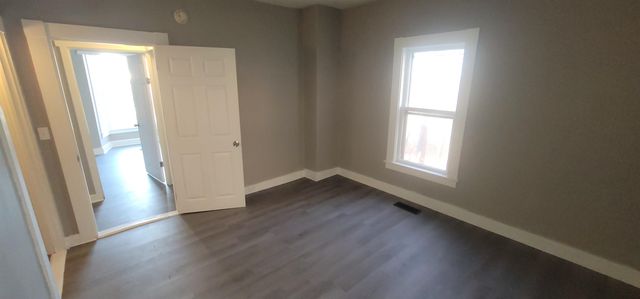 140 School Street, Bristol, NH 03222
