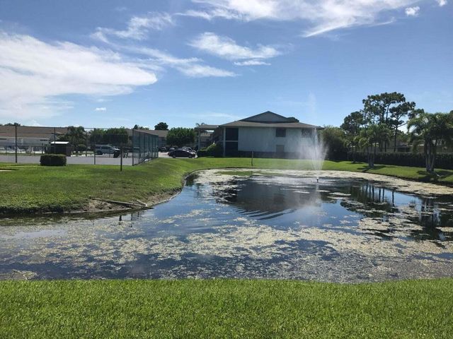 1271 SE Parkview Place H4, Stuart, FL 34994