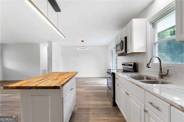 15 Baker Street, Cartersville, GA 30120