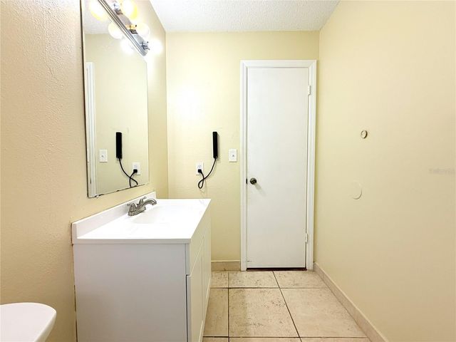 4705 SERENA DRIVE, Tampa, FL 33617