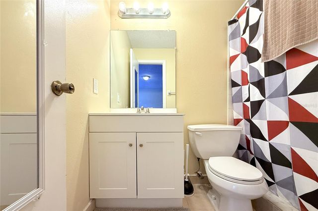 4705 SERENA DRIVE, Tampa, FL 33617