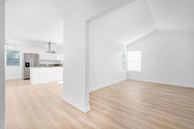 233 Graves Ave, Sacramento, CA 95838