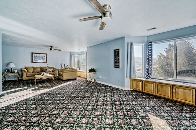 635 W 550 S, Centerville, UT 84014