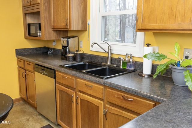 1207 Fernridge Drive, Sanford, NC 27332