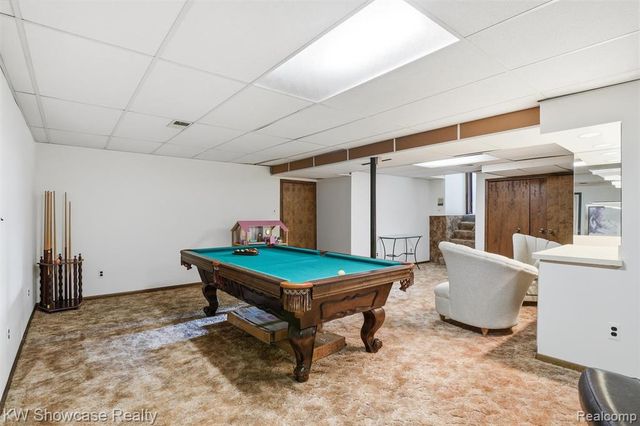 3260 Ravinewood Drive, Commerce Twp, MI 48382
