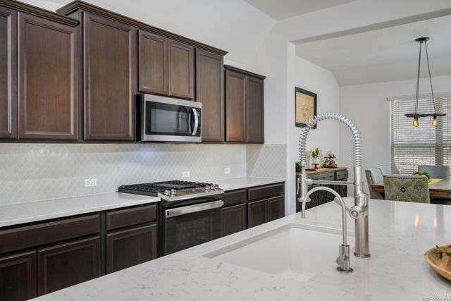 7623 Nolan Creek, Boerne, TX 78015