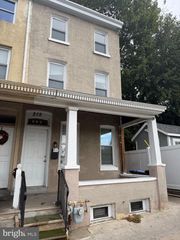215 W AIRY ST, Norristown, PA 19401