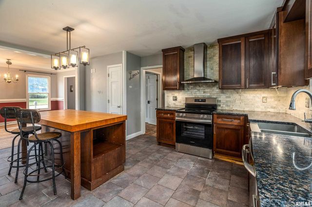 3000 W KENT Street, Carbondale, IL 62901