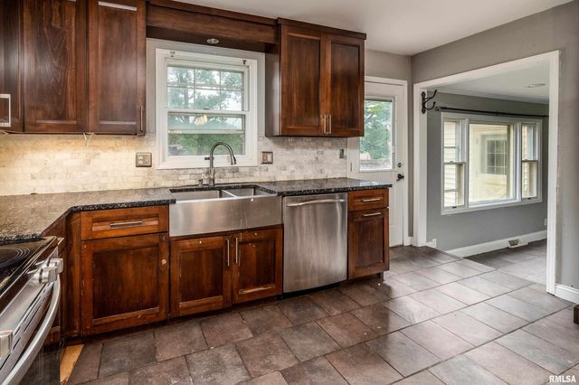 3000 W KENT Street, Carbondale, IL 62901