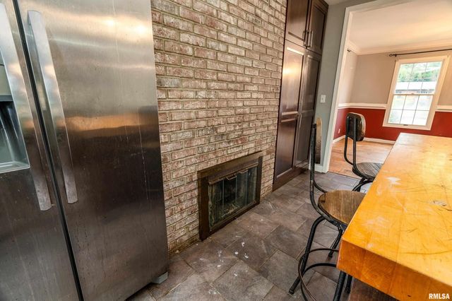 3000 W KENT Street, Carbondale, IL 62901