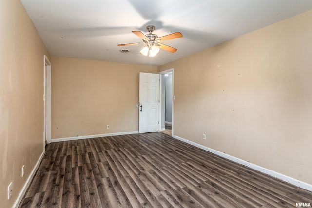 3000 W KENT Street, Carbondale, IL 62901