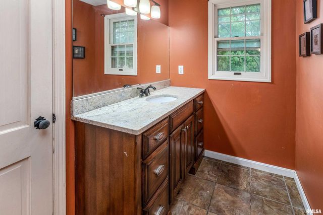 3000 W KENT Street, Carbondale, IL 62901