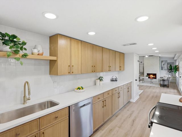 732 Pinehurst Drive, Richardson, TX 75080