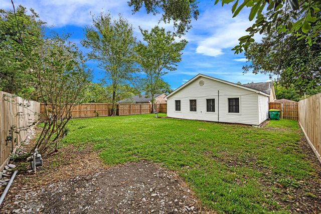 5406 Hazel Street, Baytown, TX 77521