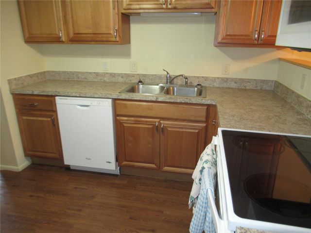 2429 ECUADORIAN WAY 15, Clearwater,, FL 33763