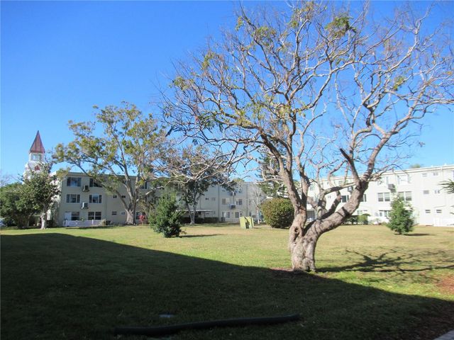 2429 ECUADORIAN WAY 15, Clearwater,, FL 33763