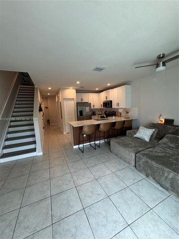 1009 NW 4th Ter 0, Florida City, FL 33034