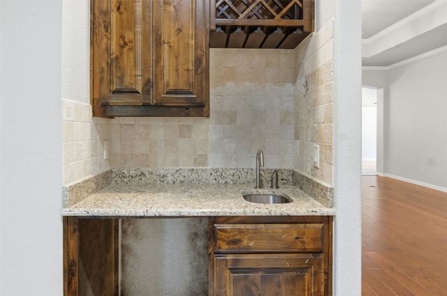 106 Elm Crest Court, Weatherford, TX 76087
