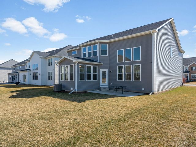 2552 Weatherbee Lane, Naperville, IL 60563