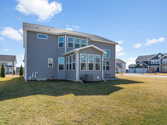 2552 Weatherbee Lane, Naperville, IL 60563