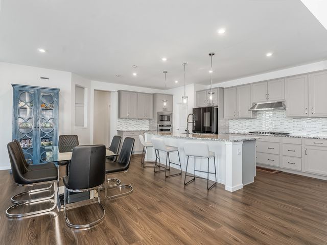 2552 Weatherbee Lane, Naperville, IL 60563