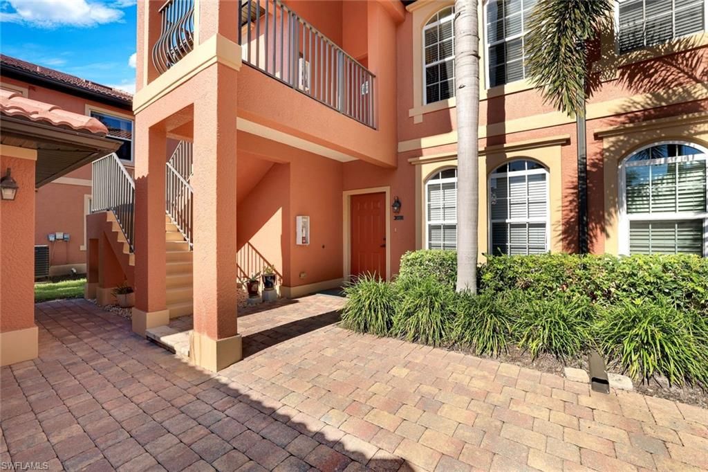 10049 Heather LN 101, NAPLES, FL 34119 — photo 2