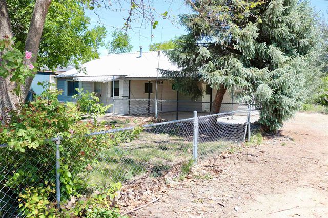 123 Ithaca, Caldwell, ID 83605