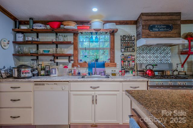 170 Midnight Sun Lane, Old Fort, NC 28762