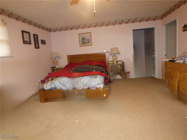 901 N 6th Street, Cambridge, OH 43725