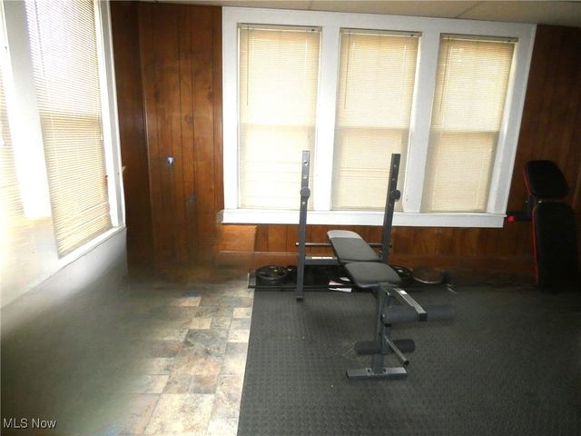 901 N 6th Street, Cambridge, OH 43725