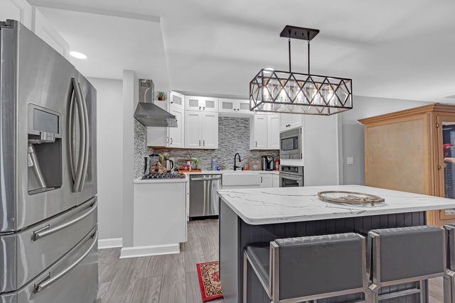 4503 Sassafras Lane, Naperville, IL 60564