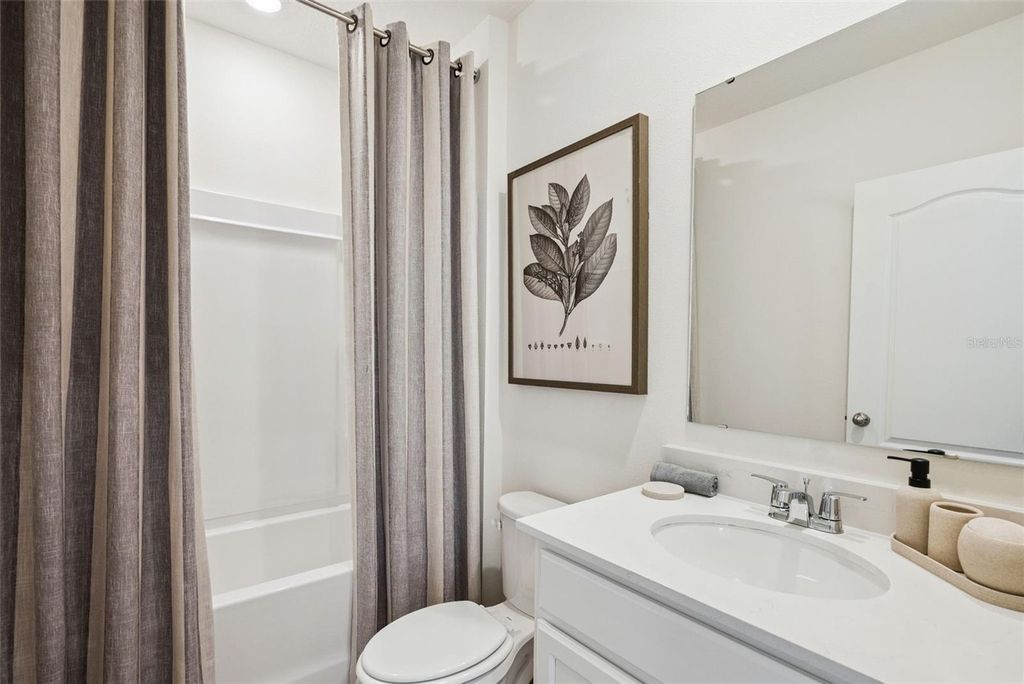 Image 14 of property listing at 3481 WYE OAK DRIVE, Apopka, FL 32703