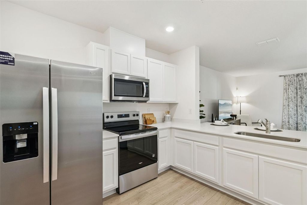 Image 8 of property listing at 3481 WYE OAK DRIVE, Apopka, FL 32703