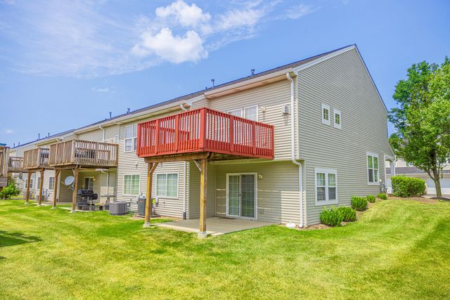 1335 Harvest Drive, Crest Hill, IL 60403