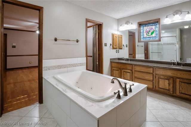 10412 Stoneleige Street, Fort Smith, AR 72908