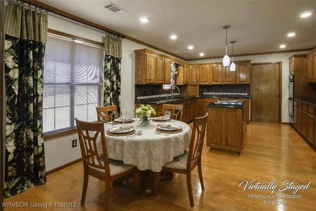 10412 Stoneleige Street, Fort Smith, AR 72908