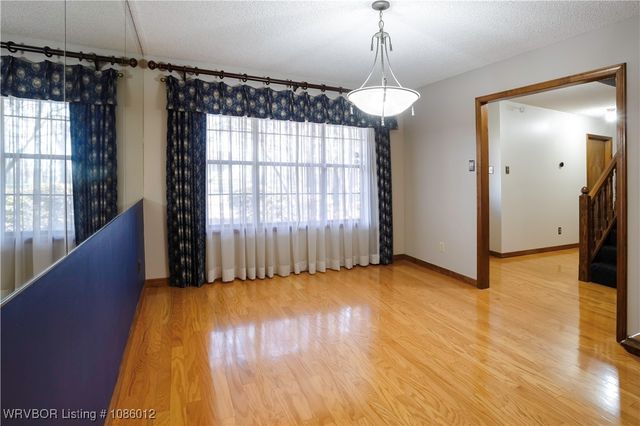 10412 Stoneleige Street, Fort Smith, AR 72908