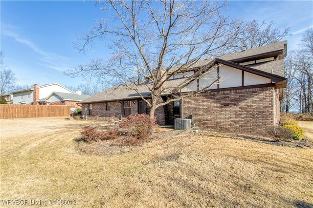 10412 Stoneleige Street, Fort Smith, AR 72908