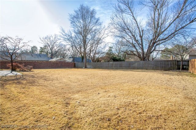10412 Stoneleige Street, Fort Smith, AR 72908