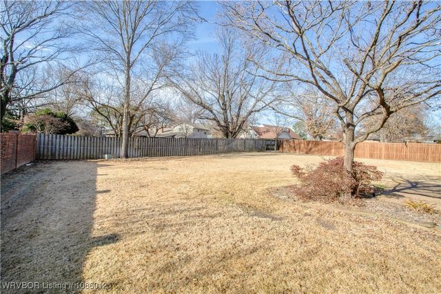 10412 Stoneleige Street, Fort Smith, AR 72908