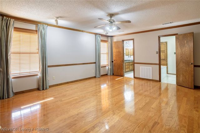 10412 Stoneleige Street, Fort Smith, AR 72908